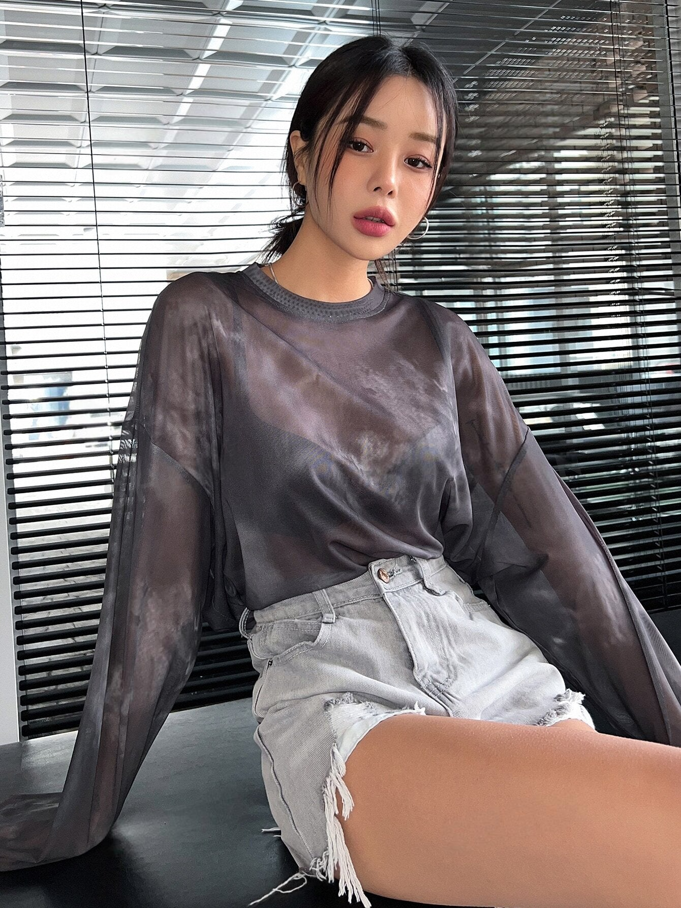 ST1271- Top De Malla Con Hombro Caído Sin Sujetador