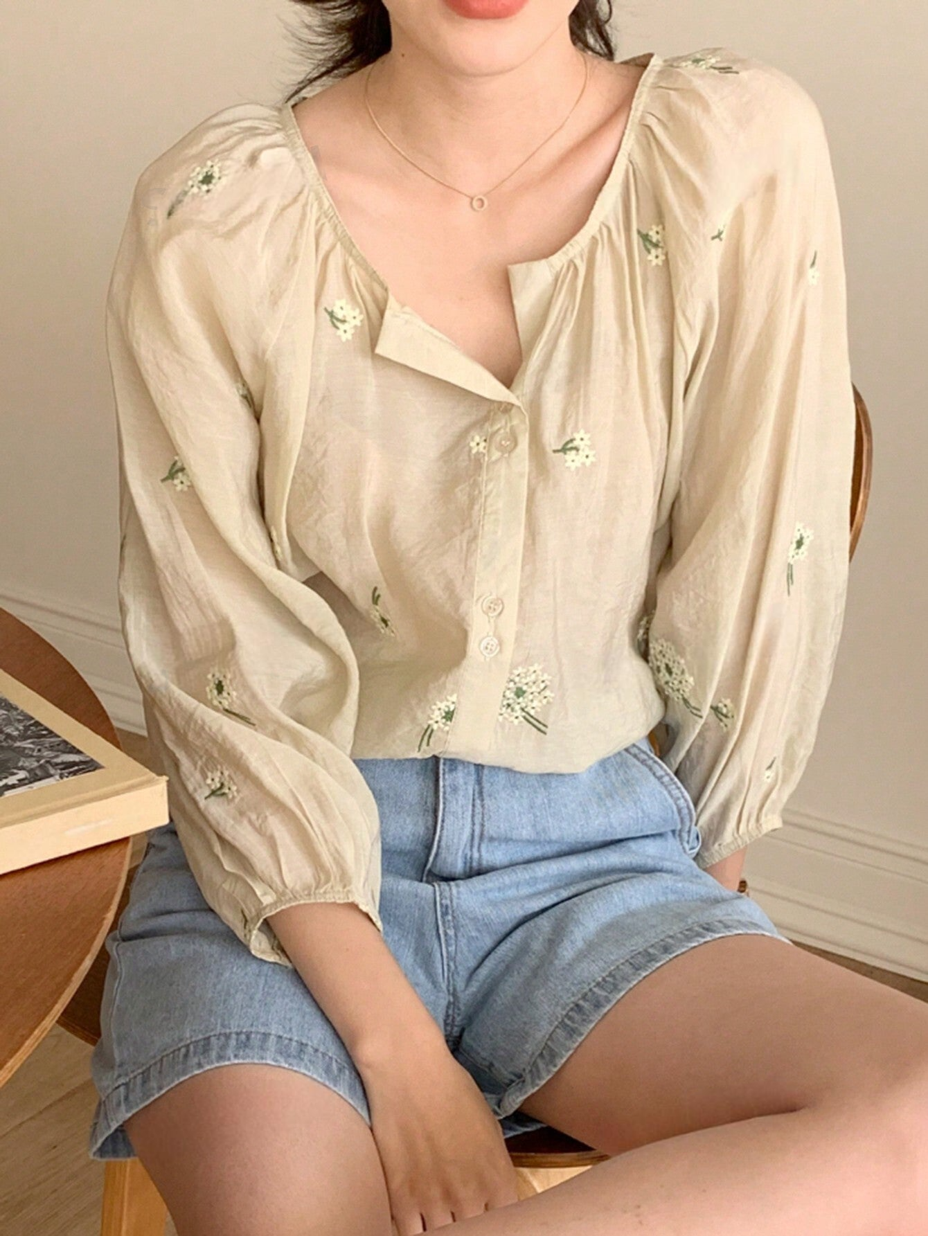 ST2028 - Camisa De Mujer Suelta Bordada