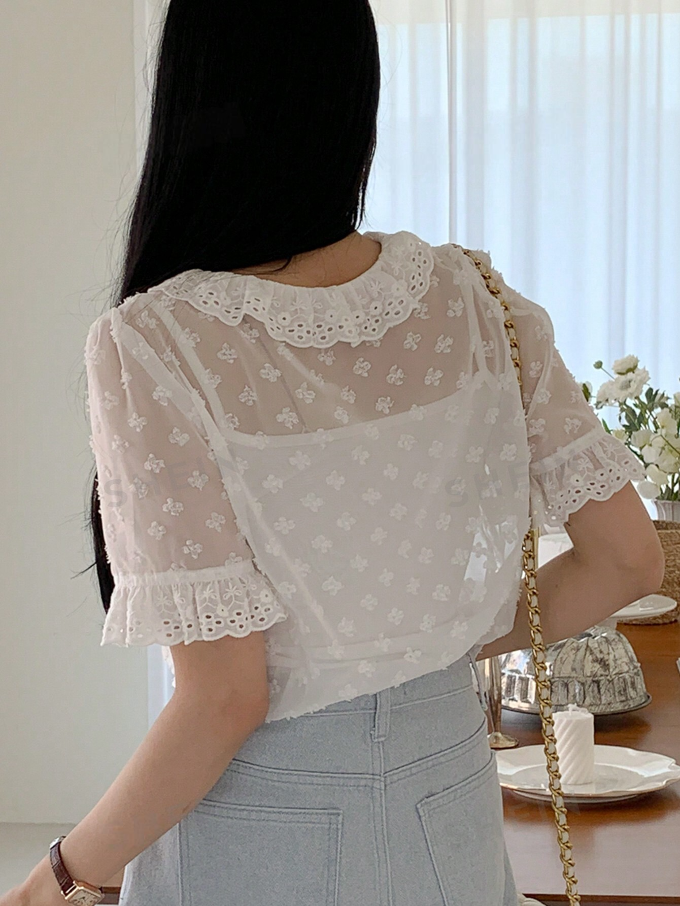 ST7005 - Camisa transparente para mujeres con botones y mangas cortas, con detalle de encaje y malla