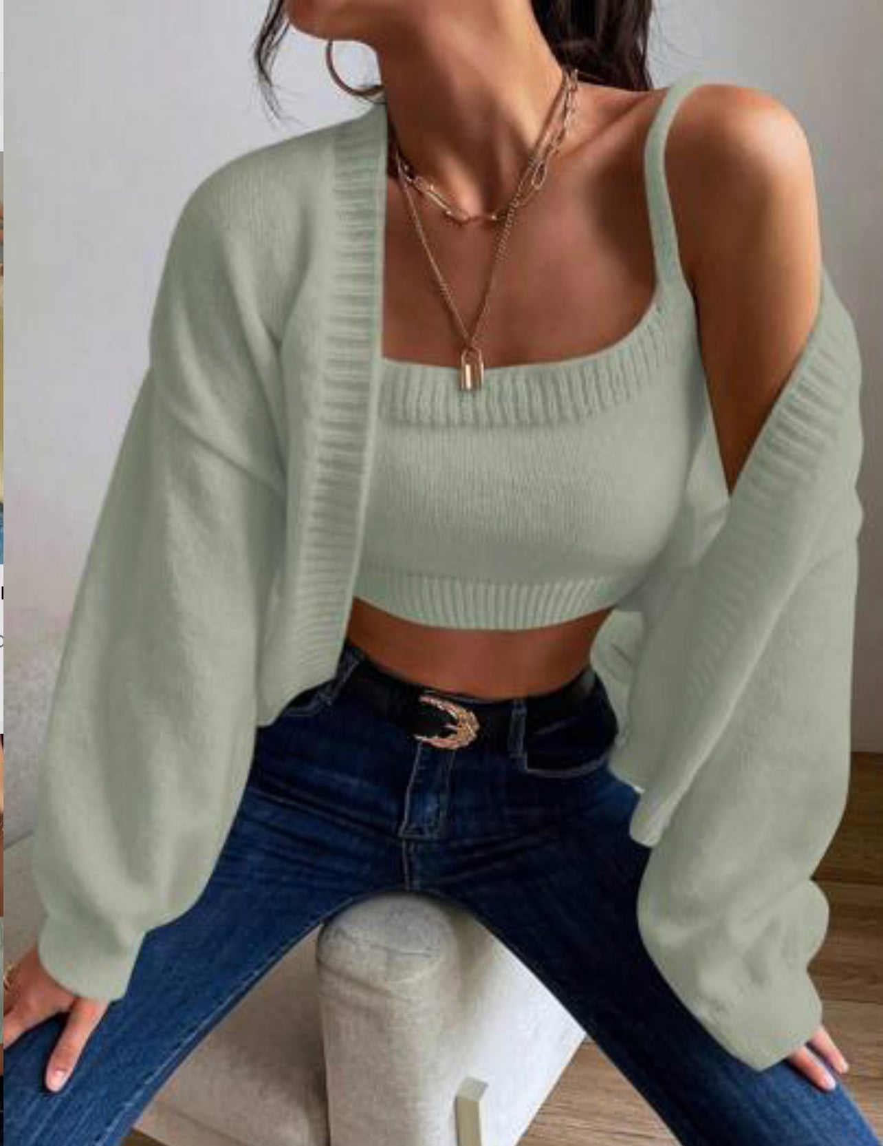 ST126 Top tejido de tirantes crop unicolor & Cárdigan de hombros caídos de plumero