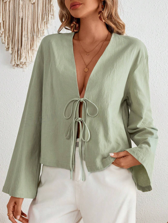 M4013 - Blusa suelta de manga larga acampanada de tejido liso para mujer