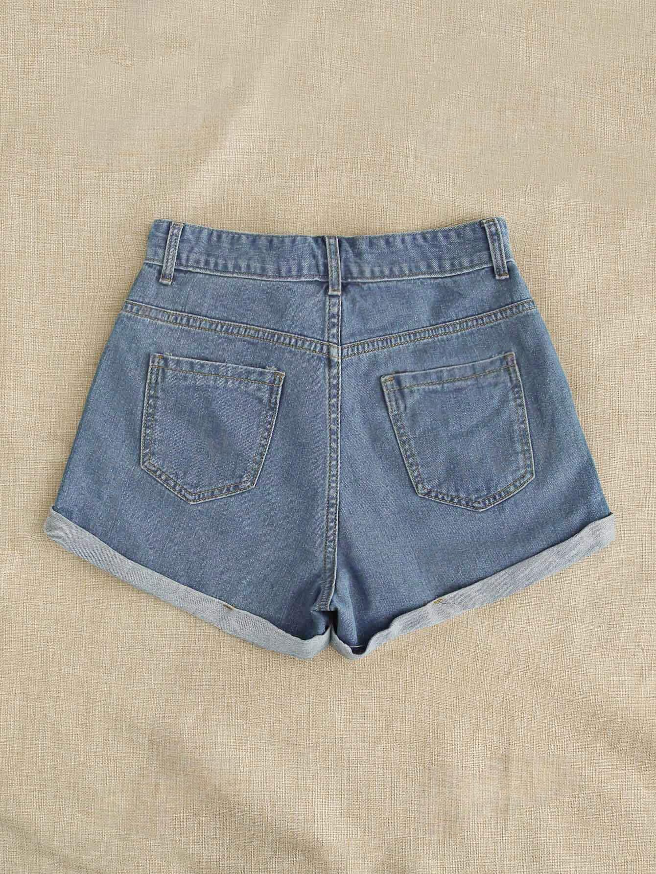 ST1813 -  Shorts mezclilla con bordado floral de manrgarita