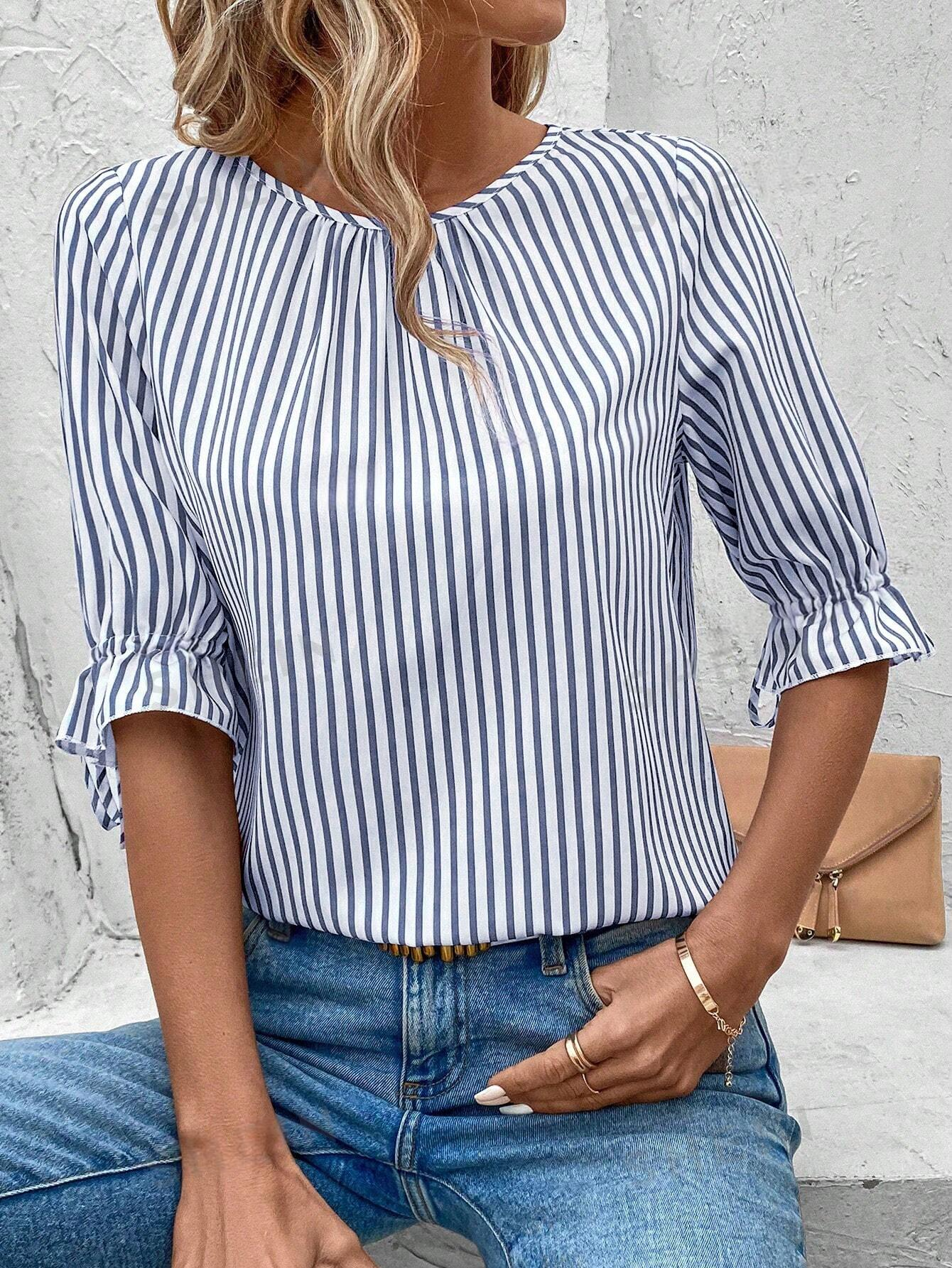 ST505 - Camisa de verano para mujeres con rayas verticales, cuello redondo y bajo irregular