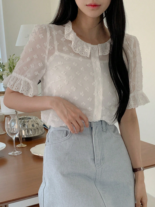 ST7005 - Camisa transparente para mujeres con botones y mangas cortas, con detalle de encaje y malla