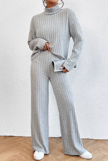 K1639-  Essnce Camiseta de hombros caídos de cuello cisne con pantalones