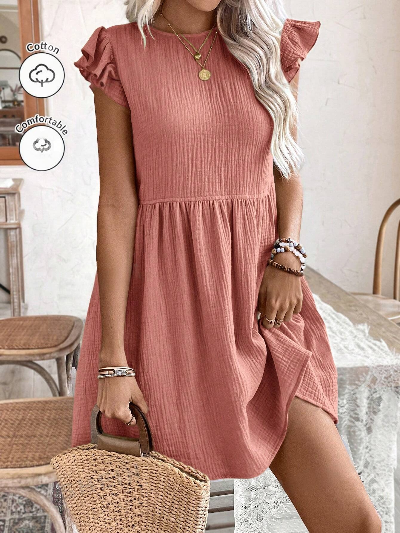 ST4889 Vestido De Manga Corta Con Falda De Volantes Y Cierre De Botón Trasero En Color Sólido Para Mujer, Vestido De De Tela Cómoda Y Transpirable Con Plisado Y Botones De Madera En La Parte Trasera. Ideal Para Bodas Y Verano